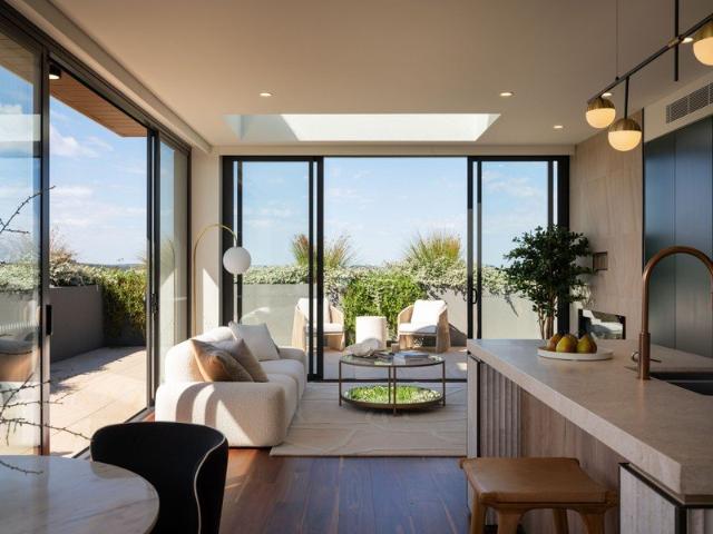 4 bedroom penthouse, with panoramic views