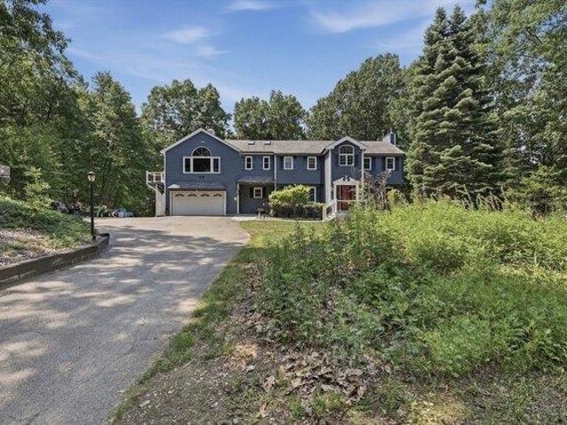 4 bedroom, Pepperell MA 01463 105400217