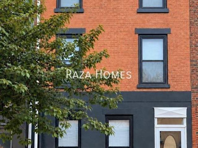 4 bedroom, Philadelphia PA 19122 105540612