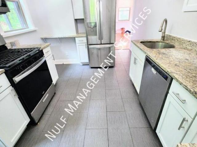 4 bedroom, Pittsburgh PA 15201 104486679
