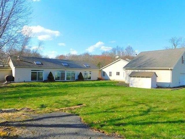 4 bedroom, Pine Bush NY 12566 105287618