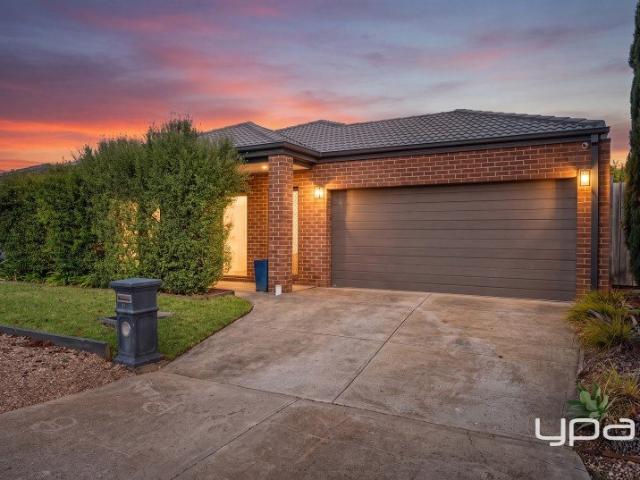 4 BEDROOM PLUS STUDY FAMILY HOME WITH EXCEPTIONAL FUNCTIONALITY!