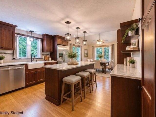 4 bedroom, Plymouth MA 02360 105712991