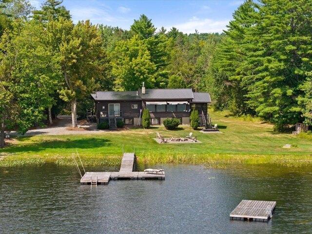 4 bedroom, Plymouth ME 04969 105628718