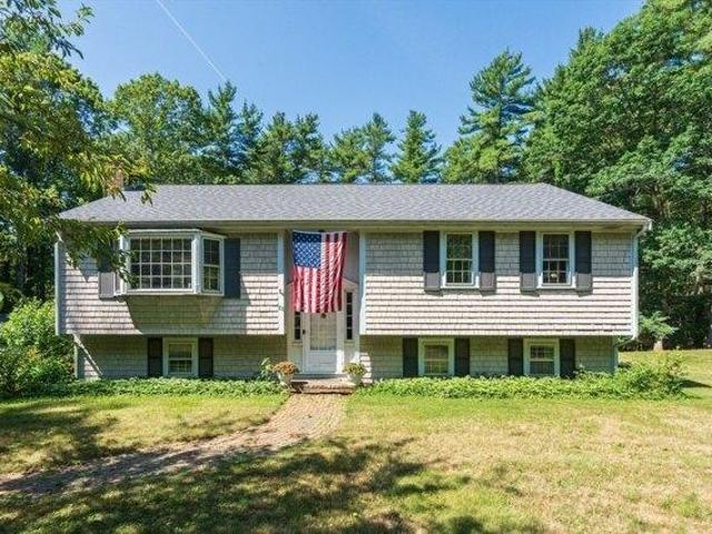 4 bedroom, Plympton MA 02367 105493252