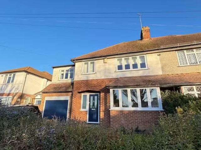 4 bedroom property for rent in Kechill Gardens, Bromley, BR2