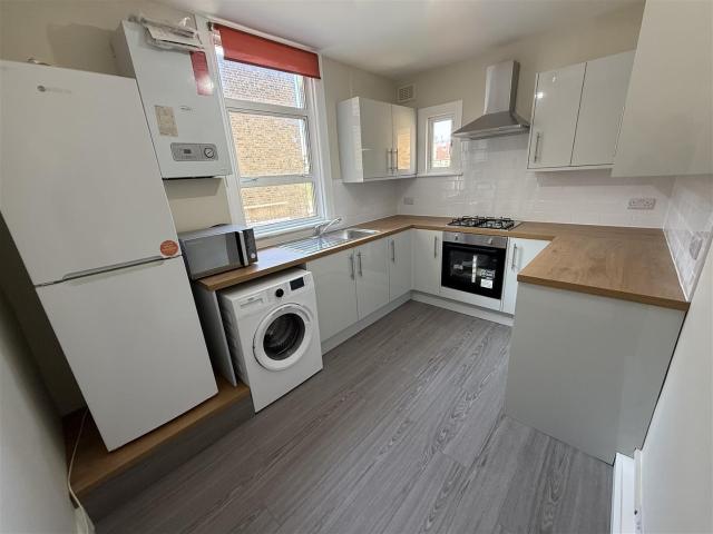 4 Bedroom Property For Rent Mitcham Road, LONDON, London