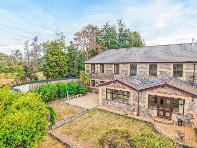 4 bedroom property for sale