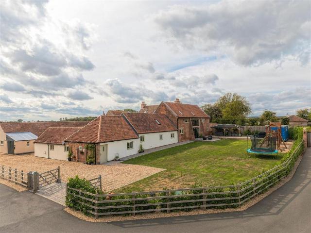 4 bedroom property for sale