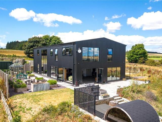 4 bedroom property for sale