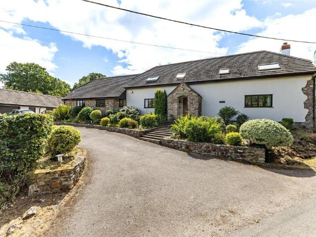 4 bedroom property for sale
