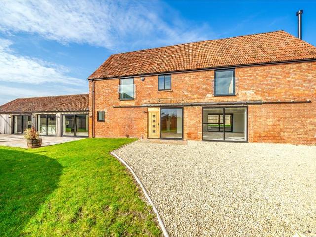 4 bedroom property for sale