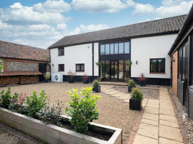 4 bedroom property for sale