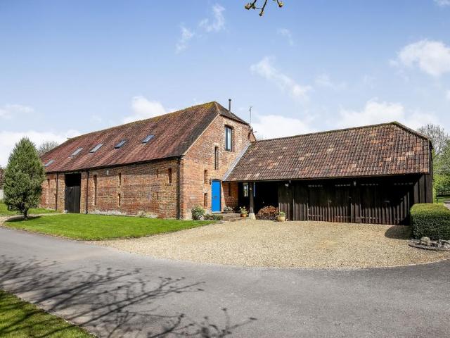 4 bedroom property for sale