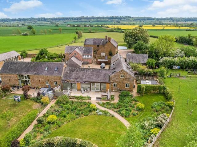 4 bedroom property for sale