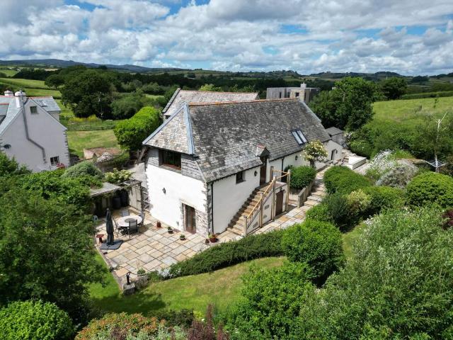 4 bedroom property for sale