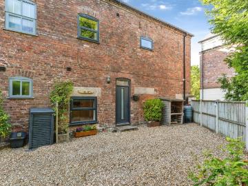 4 bedroom property for sale