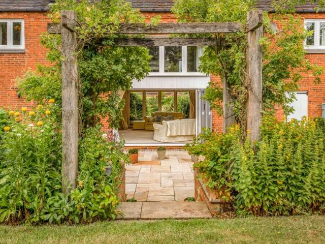 4 bedroom property for sale