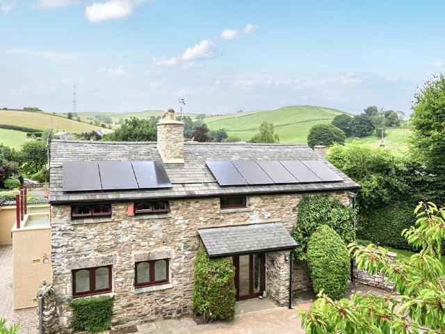 4 bedroom property for sale