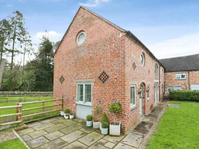 4 bedroom property for sale