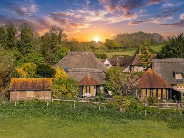 4 bedroom property for sale