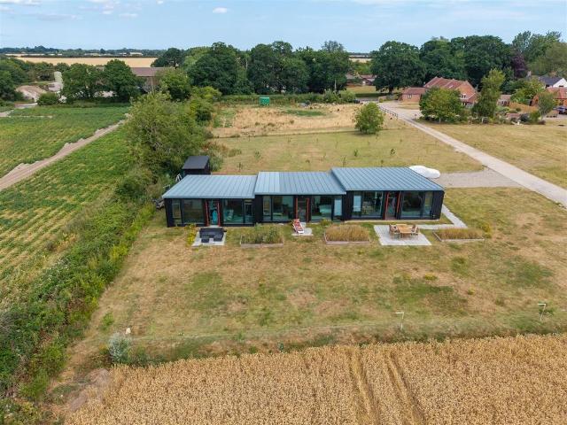 4 bedroom property for sale