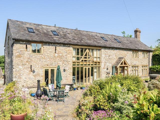 4 bedroom property for sale