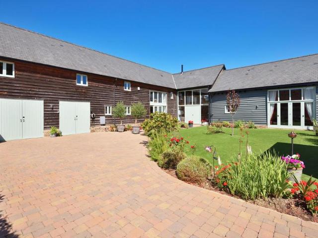 4 bedroom property for sale