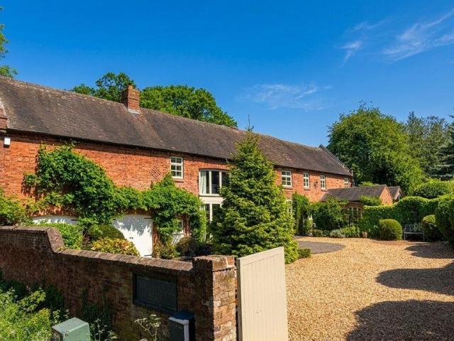 4 bedroom property for sale