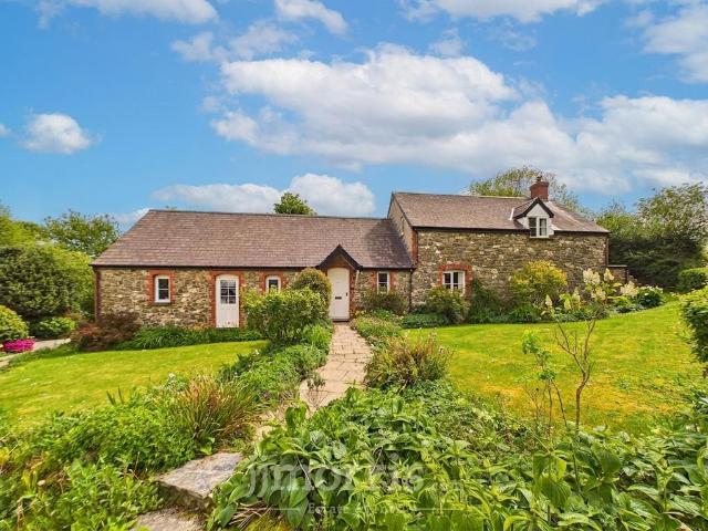 4 bedroom property for sale