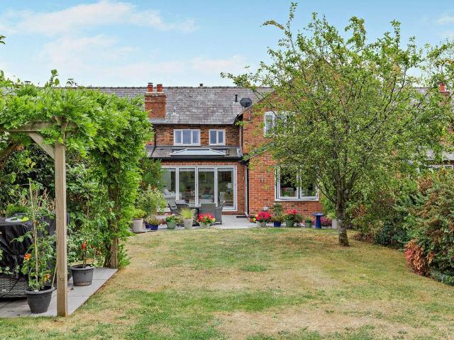 4 bedroom property for sale