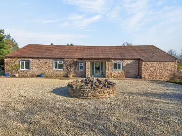 4 bedroom property for sale