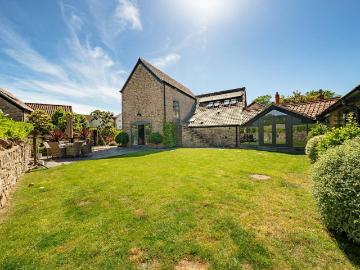 4 bedroom property for sale