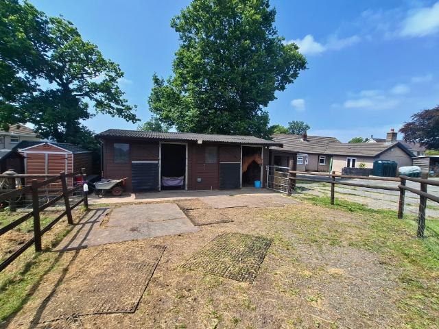 4 bedroom farm house for sale
