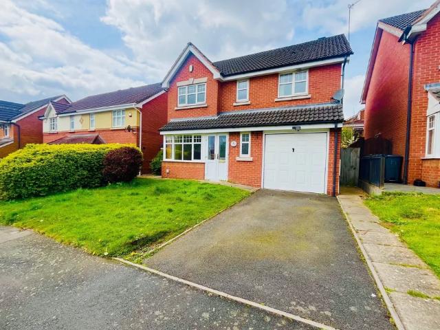4 bedroom property to let in Oxford Way, Tipton £1,400 pcm