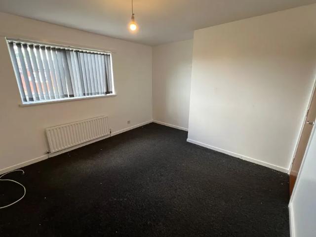 4 bedroom property to let in Castlecorft, Telford £1,250 pcm