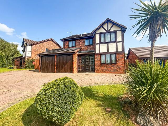 4 bedroom property to let in Hither Green Lane, Redditch £2,200 pcm