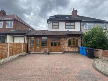 4 bedroom property to let in Lane Green Road, Codsall £1,500 pcm