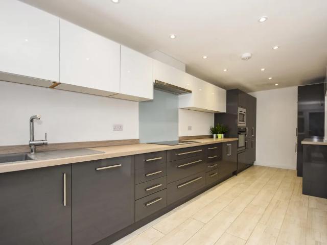 4 bedroom property to let in Little Walden Road, Saffron Walden £2,275 pcm