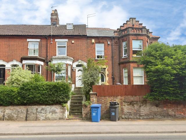 4 bedroom property to let in Riverside Road, NR1 1SR £2,000 pcm