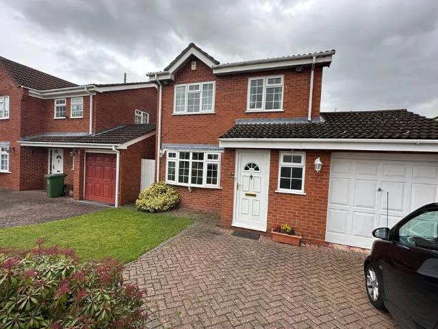 4 bedroom property to let in Stoney Close, Solihull, B92 0QF £1,650 pcm