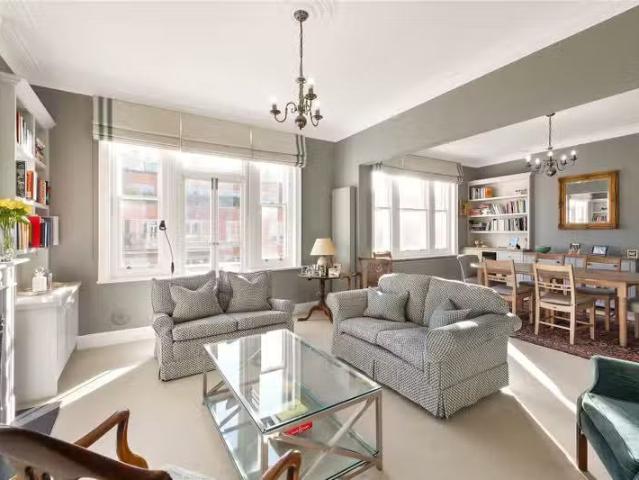 4 bedroom property to let in York Mansions, Prince Of Wales Dr.