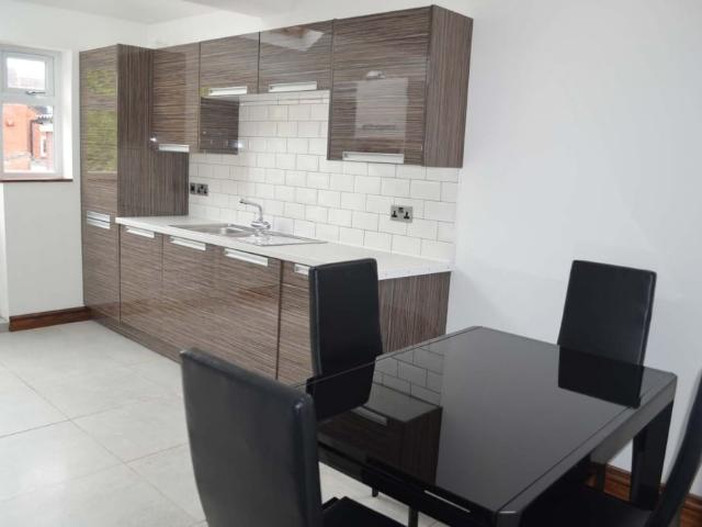 4 bedroom property to let in 23 Coronation Road £544 pw
