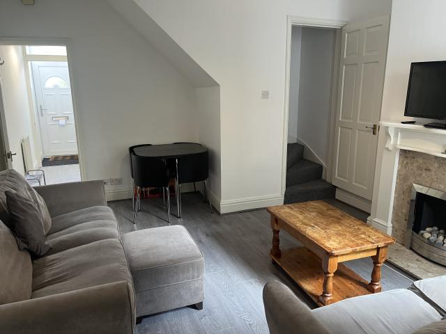 4 bedroom property to let in 511 HARBORNE PARK ROAD £428 pw