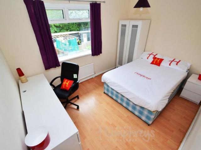 4 bedroom Property To Let