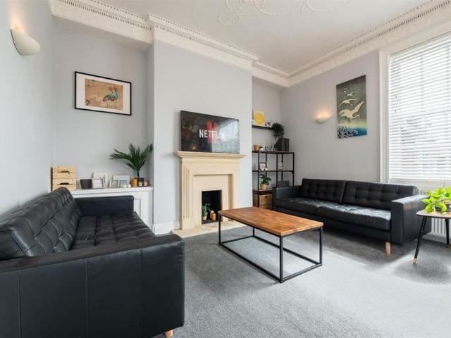 4 bedroom property to rent