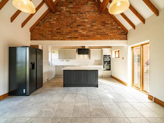 4 bedroom property to rent