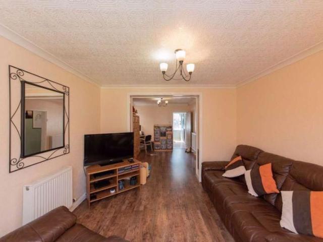 4 bedroom property to rent