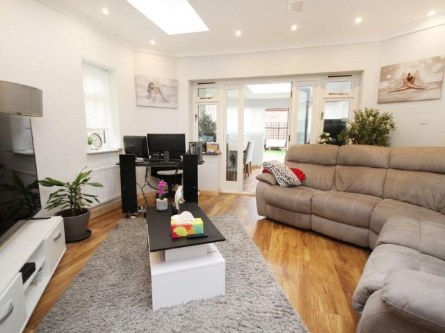 4 bedroom Property to rent