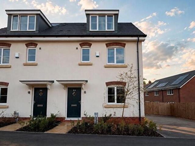 4 Bedroom Property To Rent In Carrington Way, Coventry, CV7